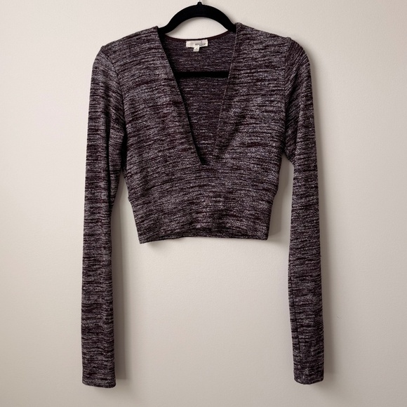 Aritzia Wilfred Deep V-Neck Knit Crop - Burgundy - Picture 1 of 5